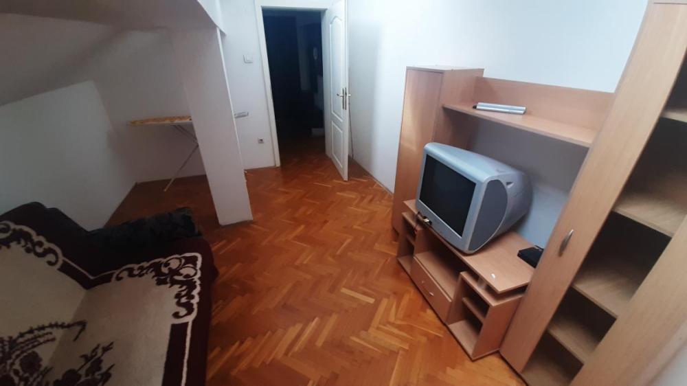 Slika 10 - Jednoiposoban stan za izdavanje, 45m2, 350€