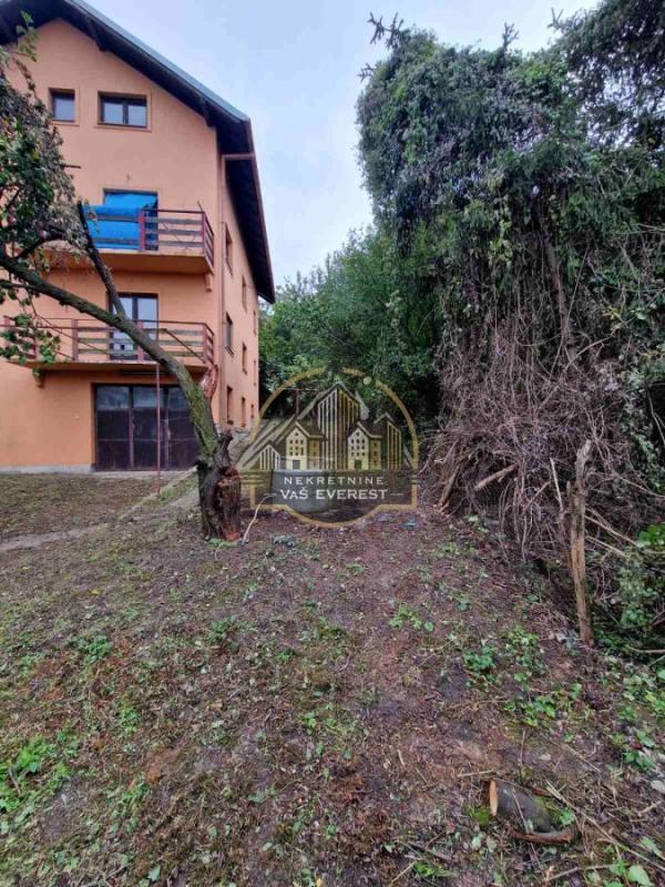 Slika 1 - Lole Ribara,  Kuća na prodaju, 430m2, 420.000€