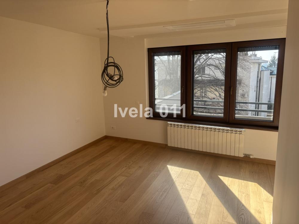 Slika 8 - Šumatovačka, Četvorosoban stan na prodaju, 144m2, 720.000€