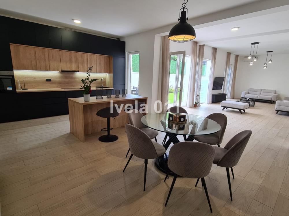 Slika 3 - Velisava Vulovića, Četvorosoban stan na prodaju, 180m2, 900.000€