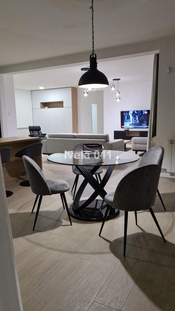 Slika 5 - Velisava Vulovića, Četvorosoban stan na prodaju, 145m2, 650.000€