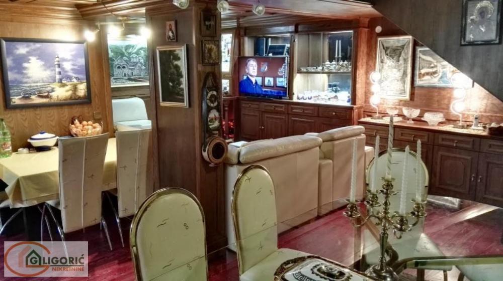 Slika 1 - Glavna, Četvoroiposoban stan na prodaju, 143m2, 280.000€