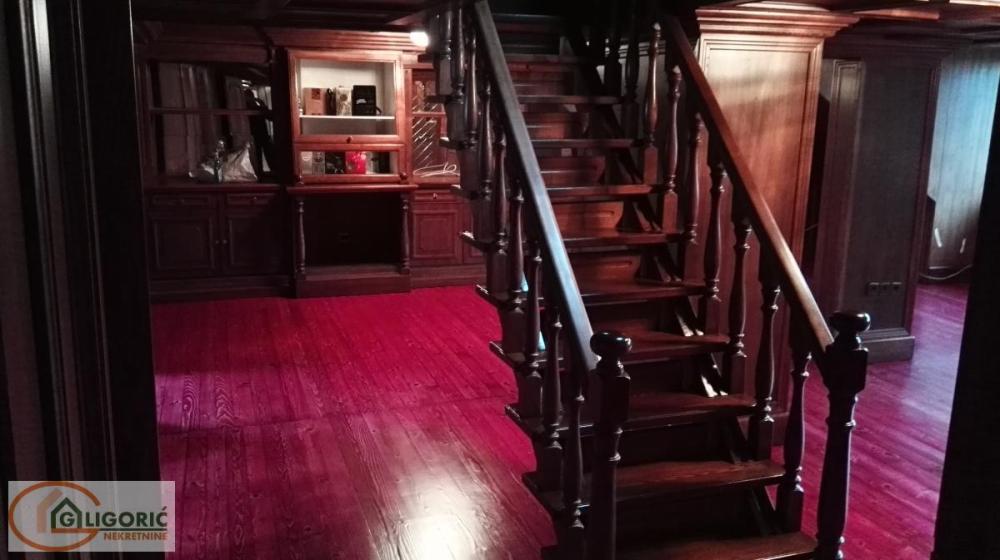 Slika 5 - Glavna, Četvoroiposoban stan na prodaju, 143m2, 280.000€