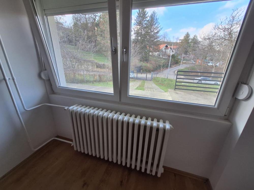 Glavna slika - Kuća za izdavanje, 90m2, 350€