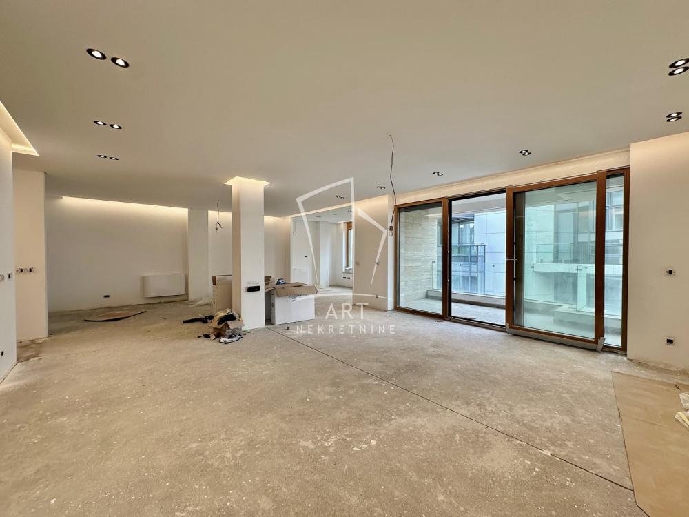 Glavna slika -Stojana Protića, Četvorosoban stan na prodaju, 261m2, 1.378.000€
