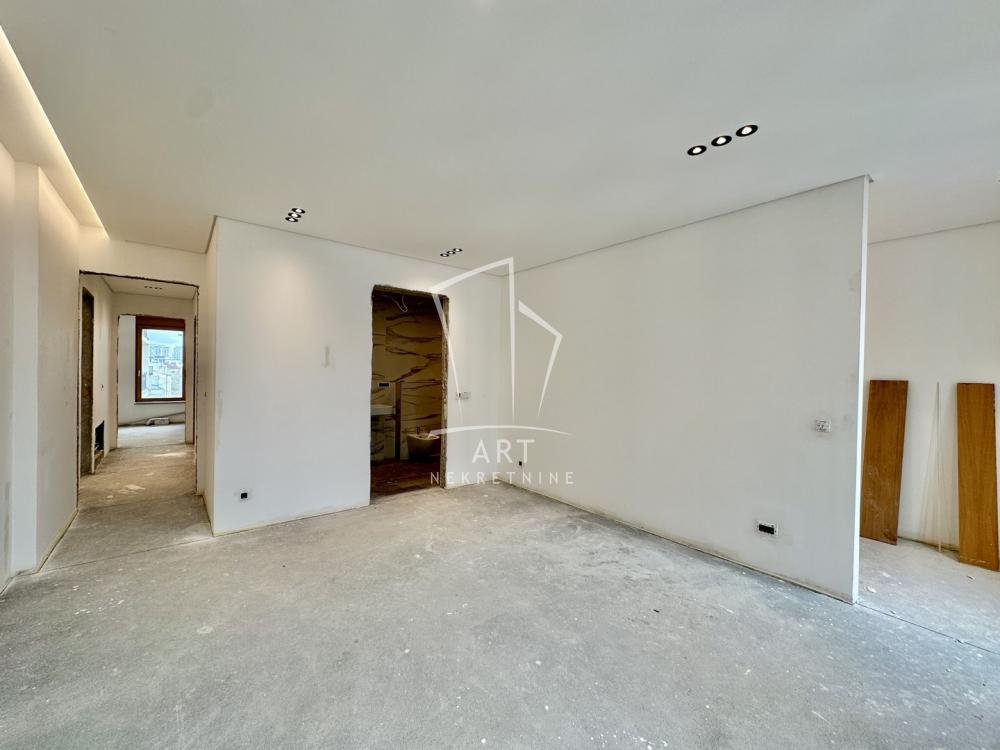 Slika 2 - Stojana Protića, Četvorosoban stan na prodaju, 222m2, 1.176.600€