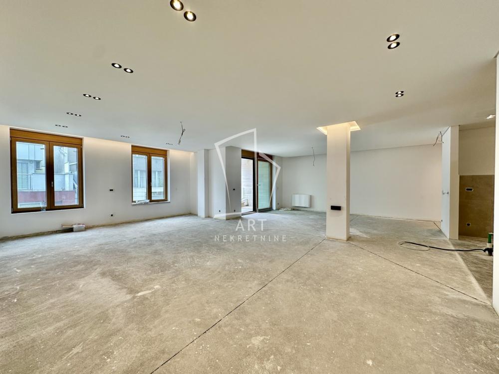 Slika 3 - Stojana Protića, Četvorosoban stan na prodaju, 222m2, 1.176.600€