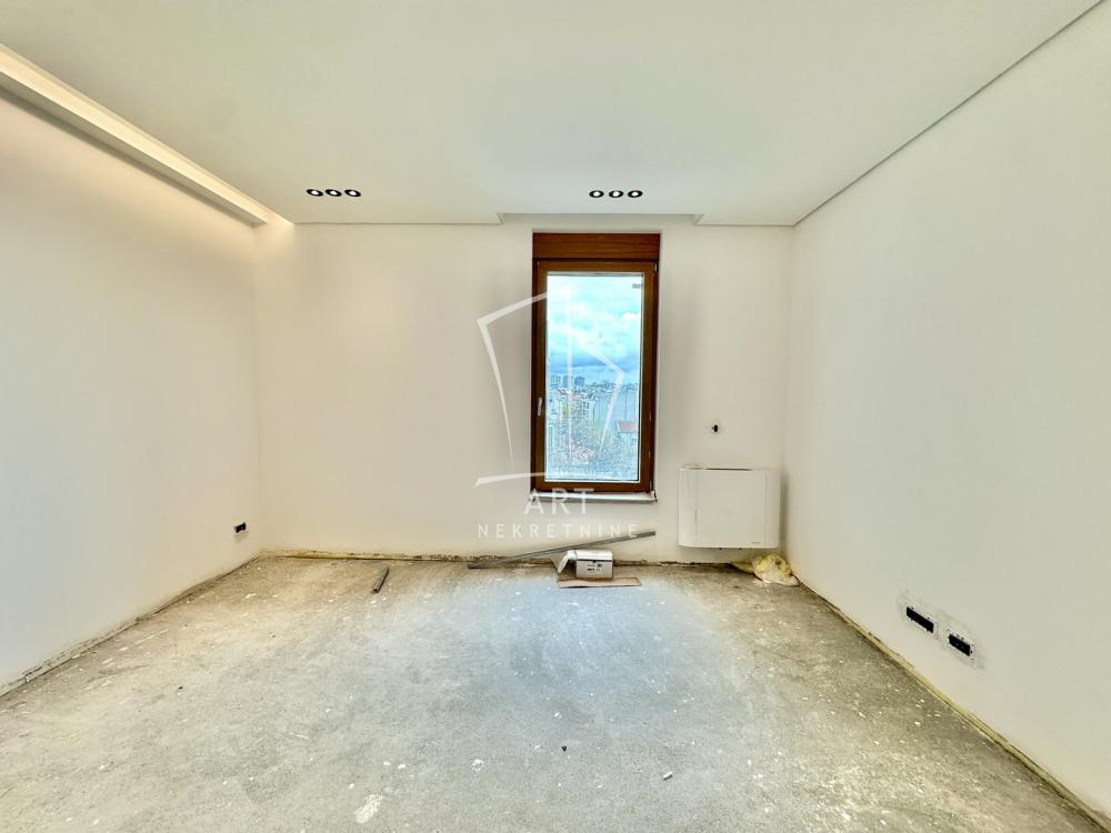 Slika 7 - Stojana Protića, Četvorosoban stan na prodaju, 222m2, 1.176.600€