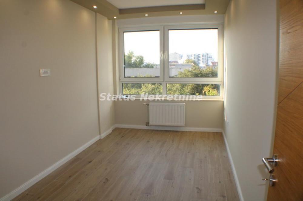 Slika 6 - Četvorosoban stan za izdavanje, 101m2, 2.100€