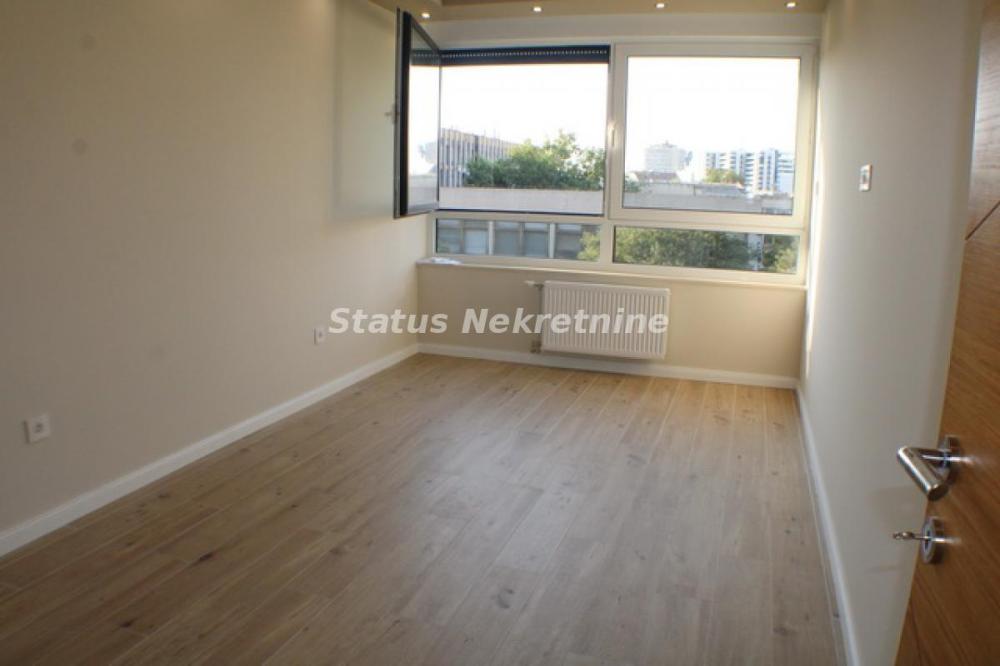 Slika 4 - Četvorosoban stan za izdavanje, 101m2, 2.100€