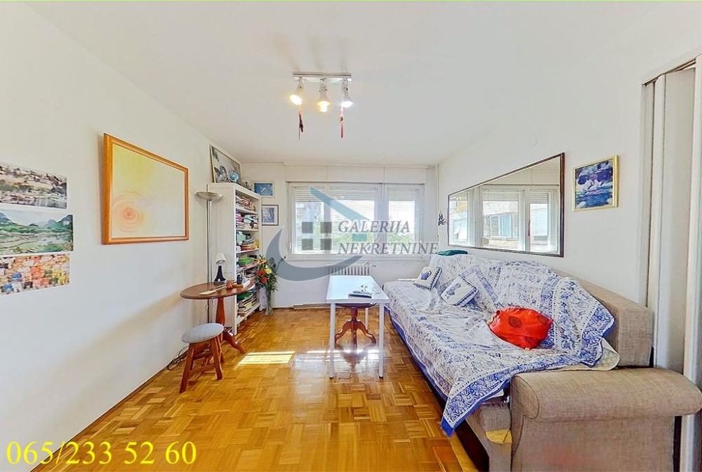 Glavna slika -Trgovačka, Troiposoban stan na prodaju, 103m2, 270.000€