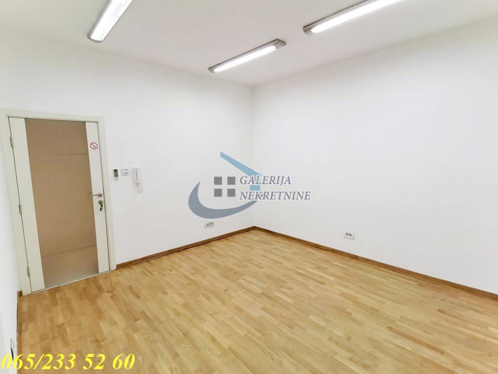 Slika 1 - Džordža Vašingtona, Dvosoban stan na prodaju, 50m2, 200.000€