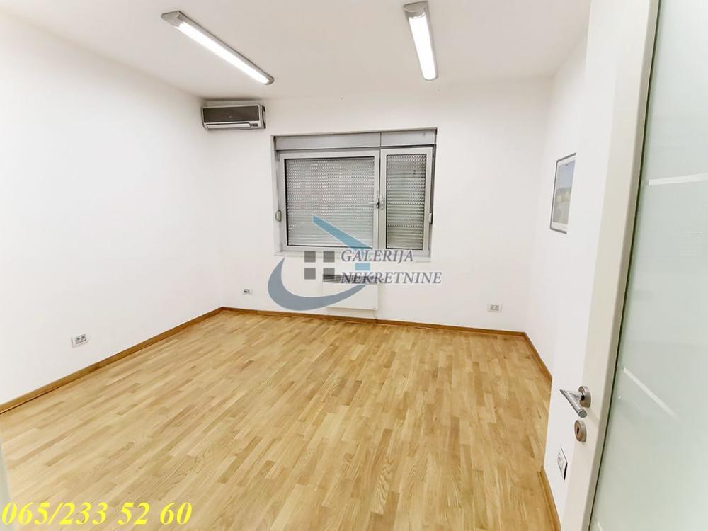Glavna slika -Džordža Vašingtona, Dvosoban stan na prodaju, 50m2, 200.000€