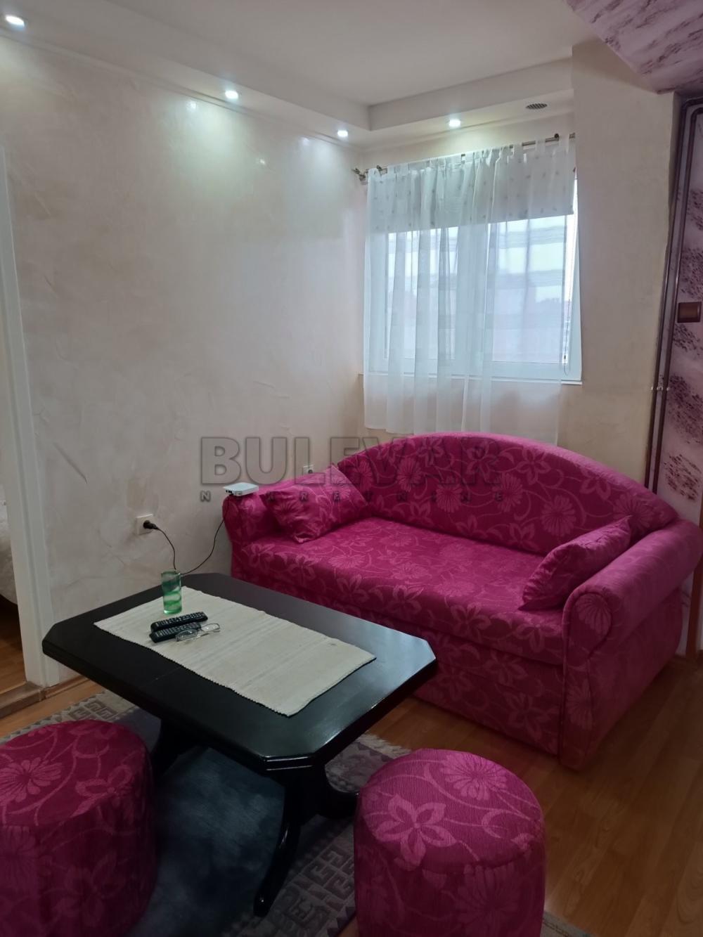 Glavna slika -Branka Krsmanovića, Dvoiposoban stan za izdavanje, 40m2, 300€