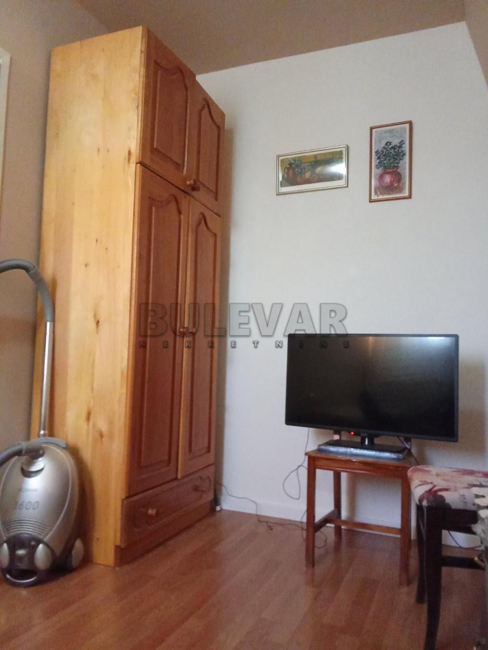 Slika 9 - Branka Krsmanovića, Dvoiposoban stan za izdavanje, 40m2, 300€