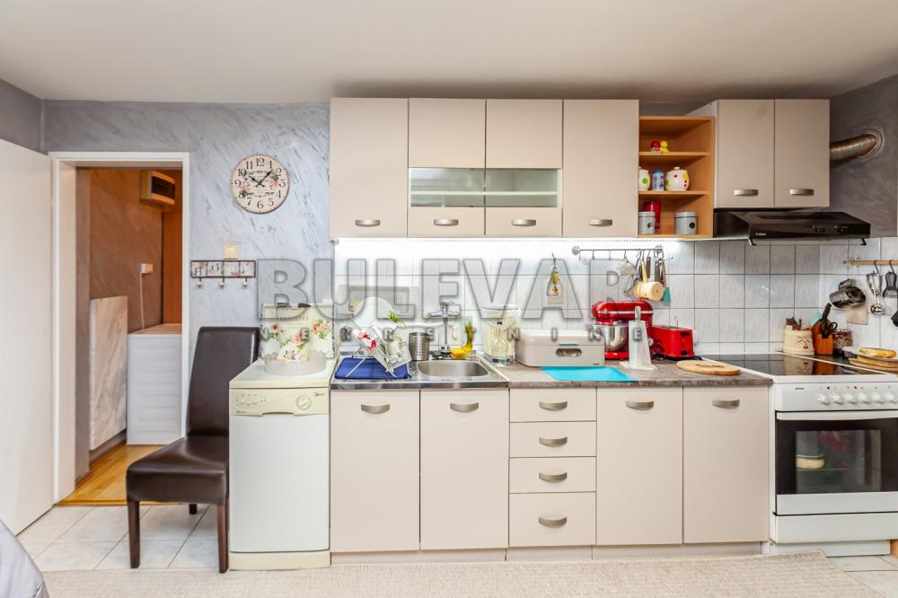 Slika 7 - Aleksandra Petrovića, Dvosoban stan na prodaju, 93m2, 115.000€