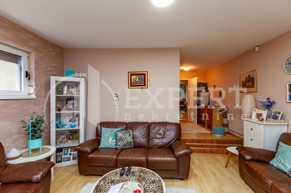 Slika 2 - Aleksandra Petrovića, Dvosoban stan na prodaju, 93m2, 115.000€