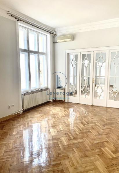 Slika 2 - Cara Uroša,  Lokal za izdavanje, 250m2, 2.000€