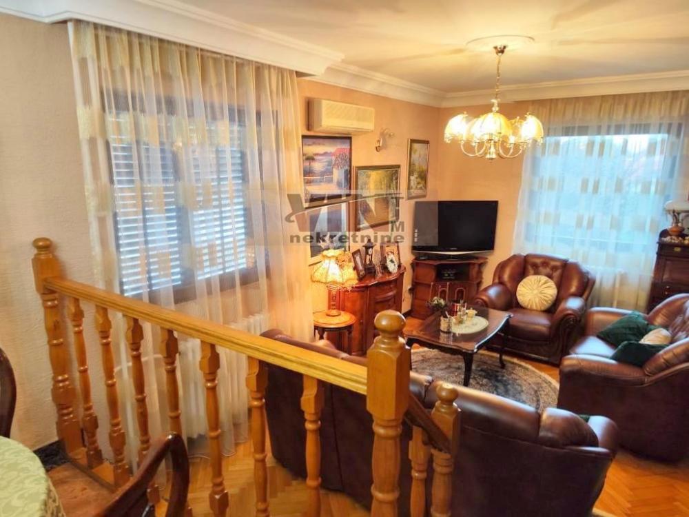 Slika 2 - MLADENA STOJANOVICA,  Kuća na prodaju, 415m2, 1.900.000€