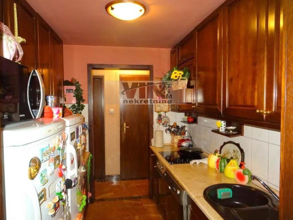 Slika 3 - MLADENA STOJANOVICA,  Kuća na prodaju, 415m2, 1.900.000€