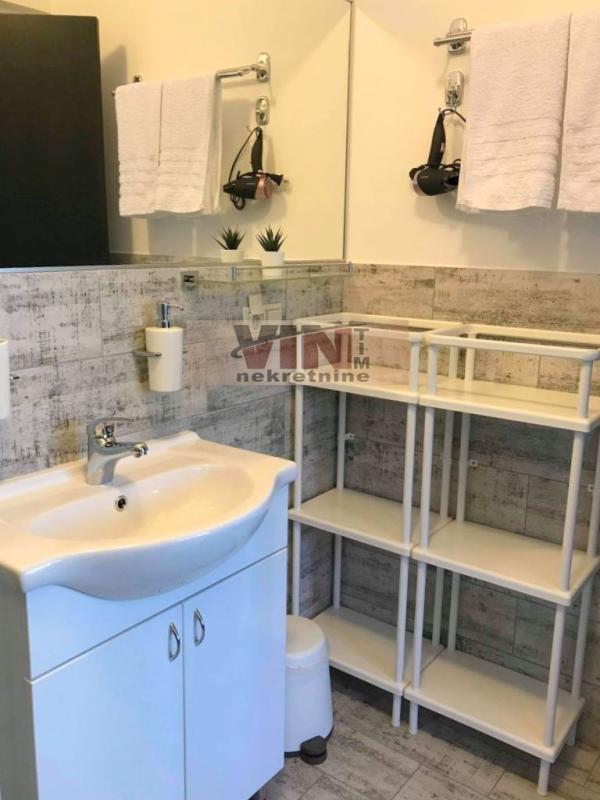 Slika 10 - BULEVAR REVOLUCIJE,  Lokal na prodaju, 418m2, 1.000.000€