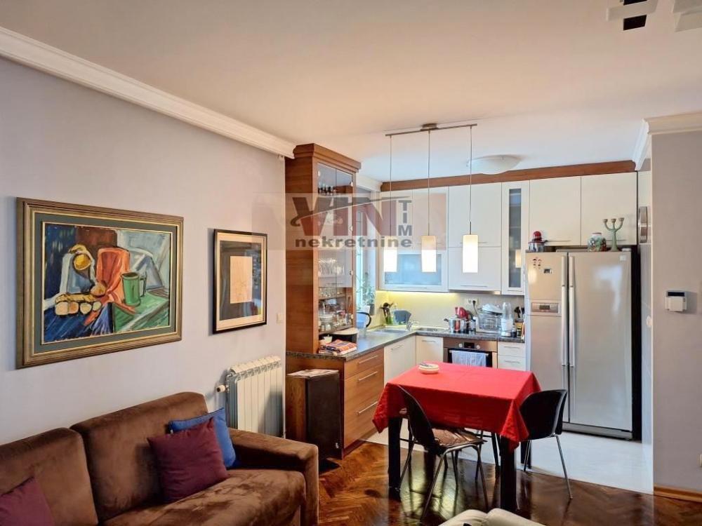 Glavna slika -KAPETANA ZAVISICA, Trosoban stan na prodaju, 68m2, 230.000€