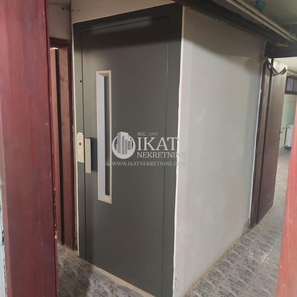 Slika 3 - Svetog Nikole,  Kuća na prodaju, 596m2, 750.000€