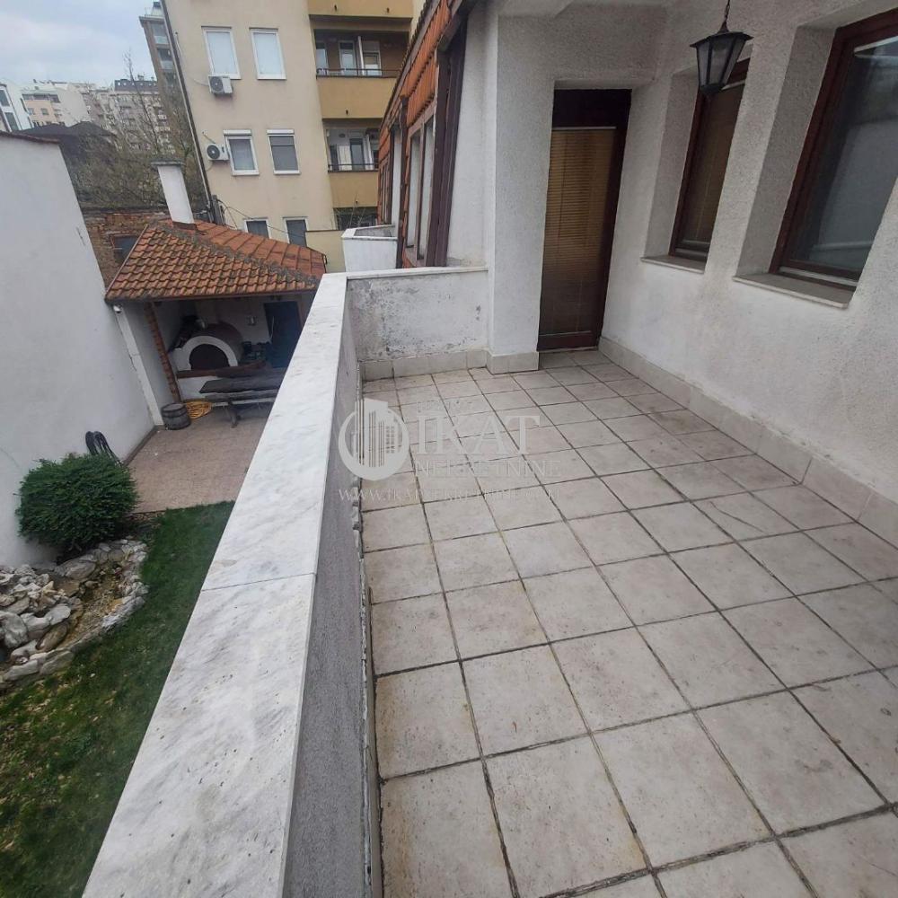 Slika 2 - Svetog Nikole,  Kuća na prodaju, 596m2, 750.000€