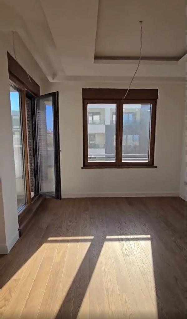 Glavna slika -Cara Dušana, Dvoiposoban stan na prodaju, 62m2, 210.000€