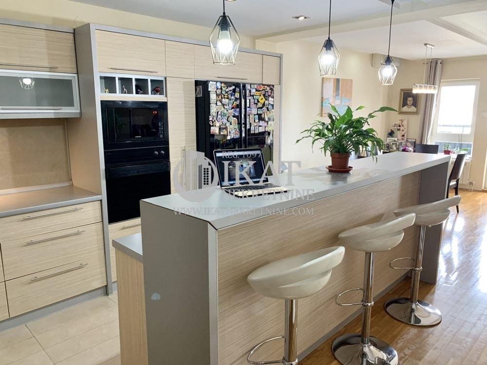 Slika 4 - Đevđelijska, Četvorosoban stan na prodaju, 160m2, 380.000€