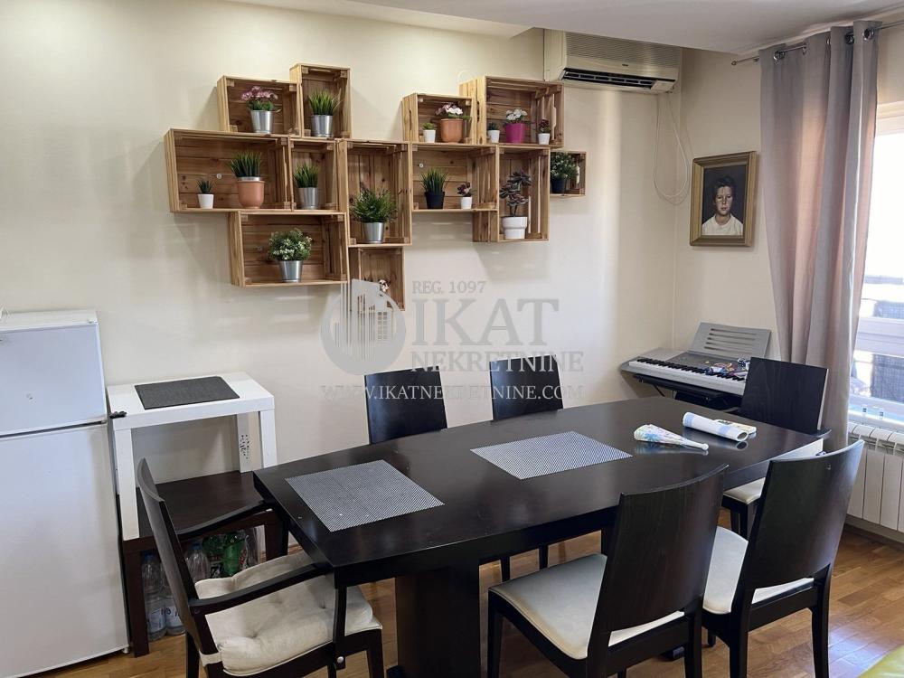 Slika 2 - Đevđelijska, Četvorosoban stan na prodaju, 160m2, 380.000€