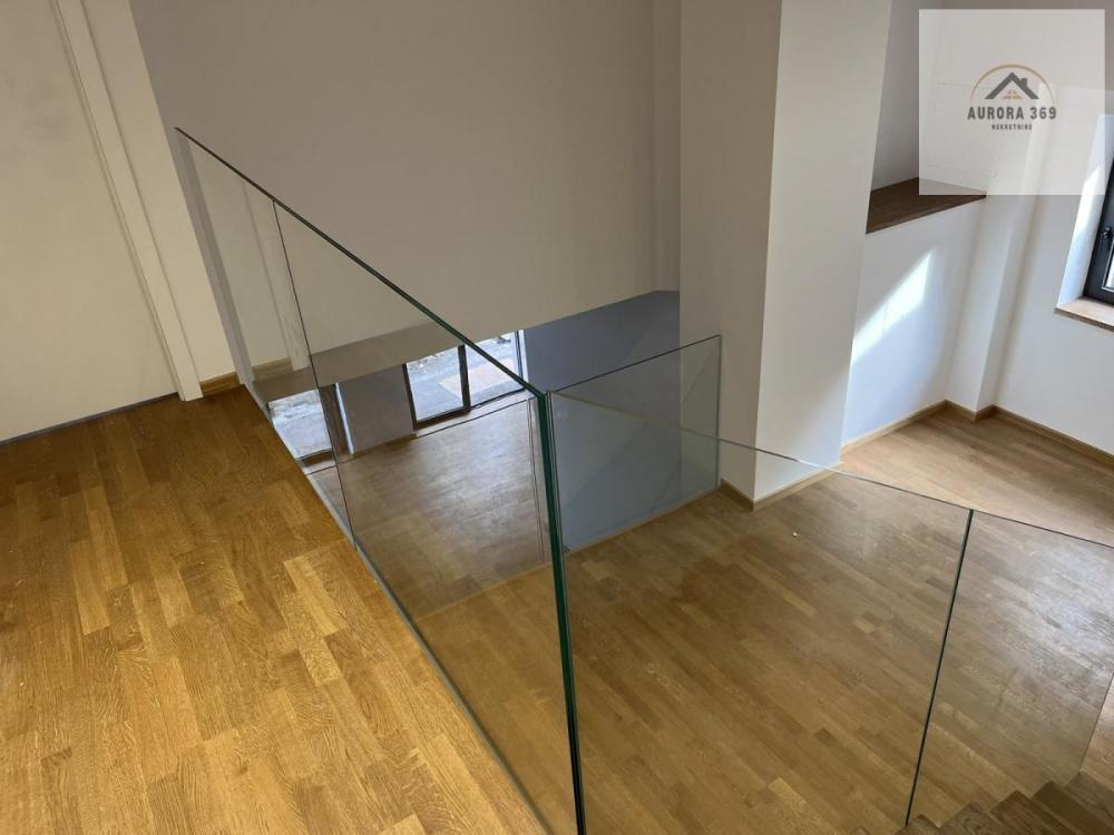 Slika 2 -  Lokal za izdavanje, 247m2, 1.900€