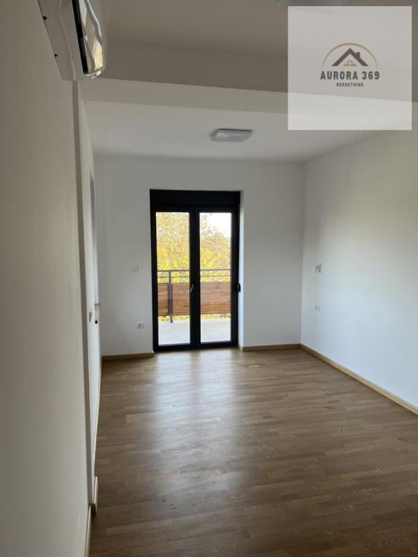 Slika 4 -  Lokal za izdavanje, 247m2, 1.900€