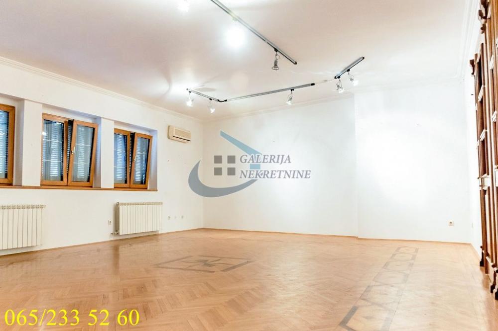 Slika 4 - Jelene Ćetković,  Kuća na prodaju, 430m2, 1.800.000€