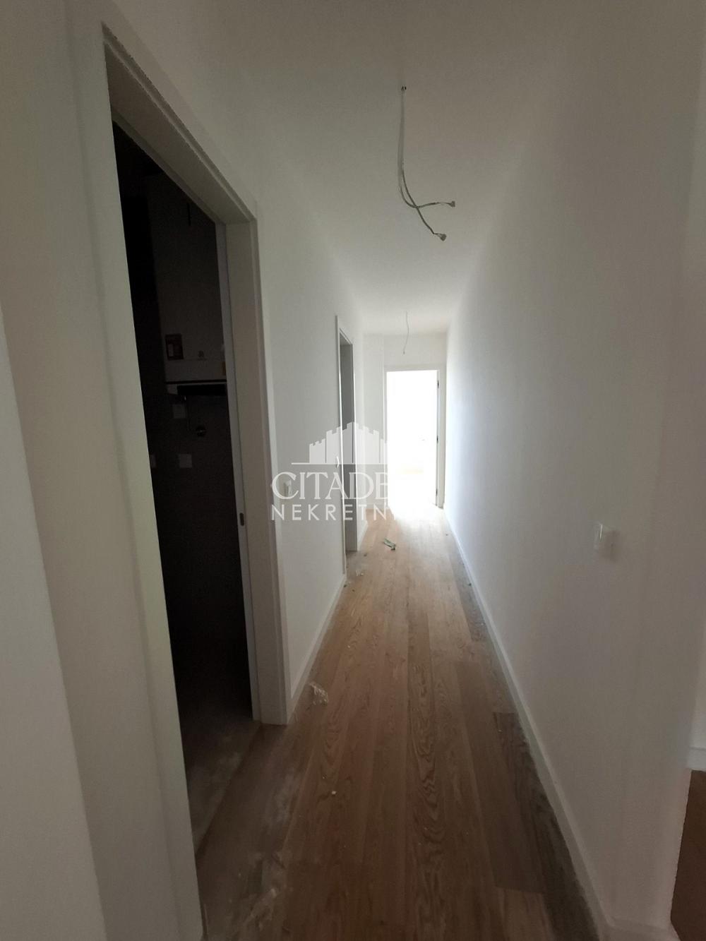 Slika 1 - Požeška, Četvorosoban stan na prodaju, 115m2, 346.000€