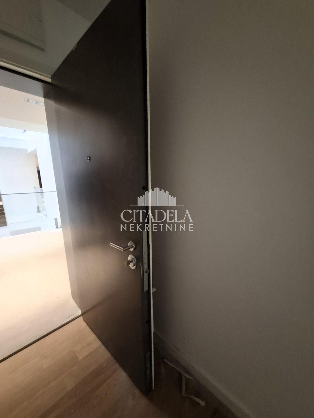 Slika 3 - Požeška, Četvorosoban stan na prodaju, 115m2, 346.000€