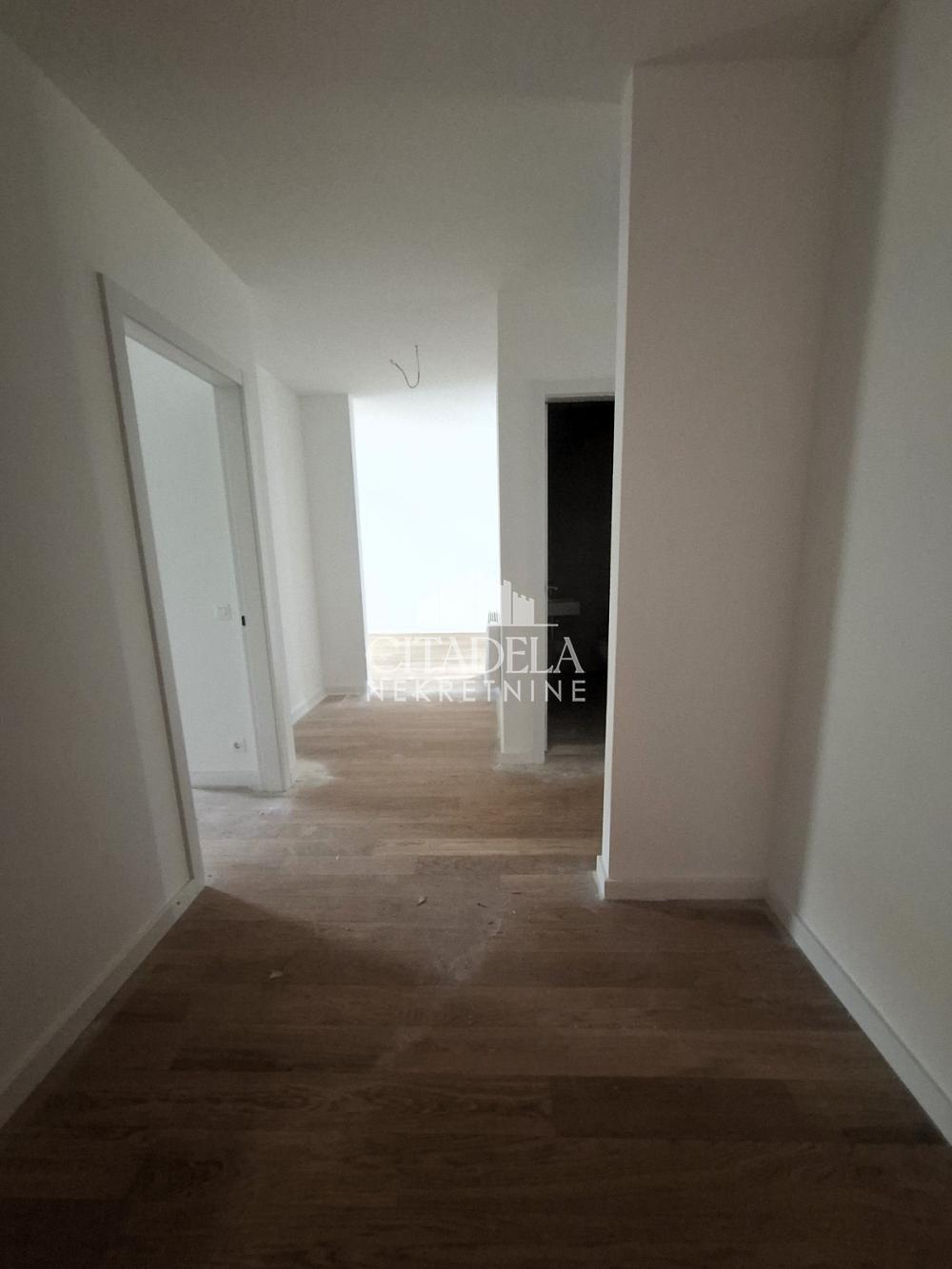 Slika 4 - Požeška, Četvorosoban stan na prodaju, 115m2, 346.000€