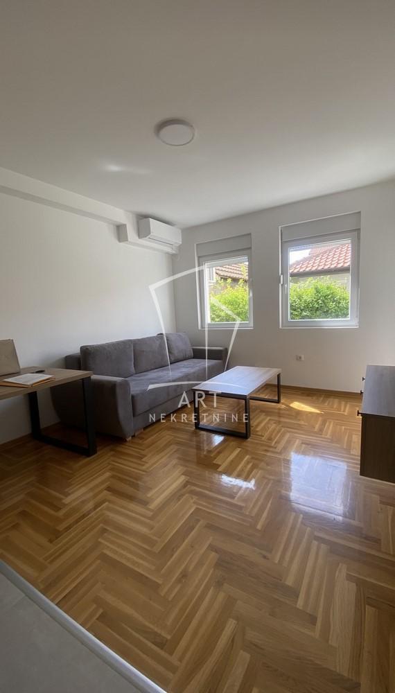 Glavna slika -Inđijska, Dvosoban stan za izdavanje, 45m2, 550€