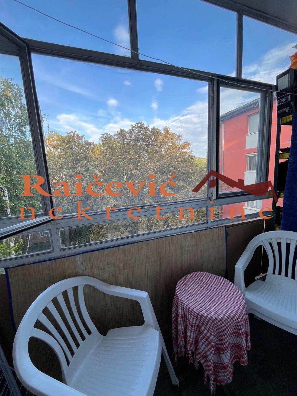 Slika 10 - Salvadora Aljendea, Trosoban stan na prodaju, 66m2, 157.000€