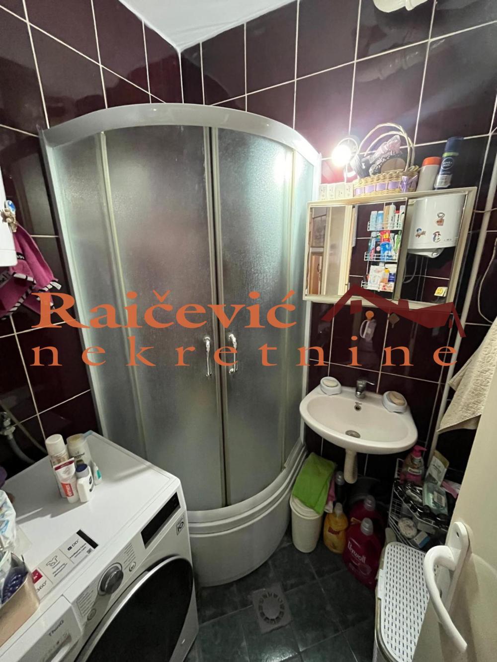 Slika 11 - Salvadora Aljendea, Trosoban stan na prodaju, 66m2, 157.000€