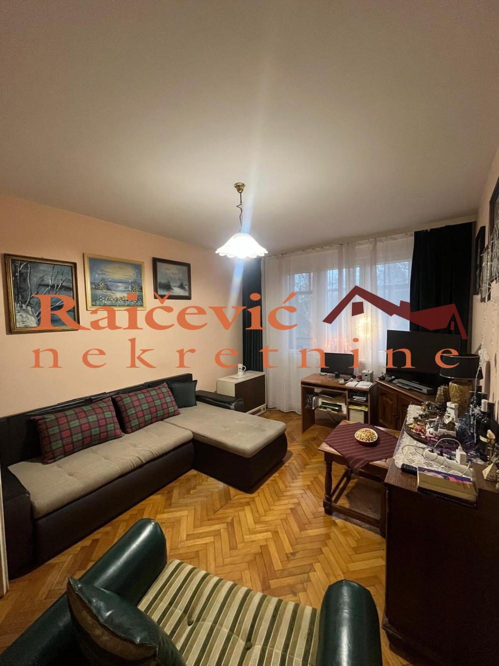 Glavna slika -Salvadora Aljendea, Trosoban stan na prodaju, 66m2, 157.000€