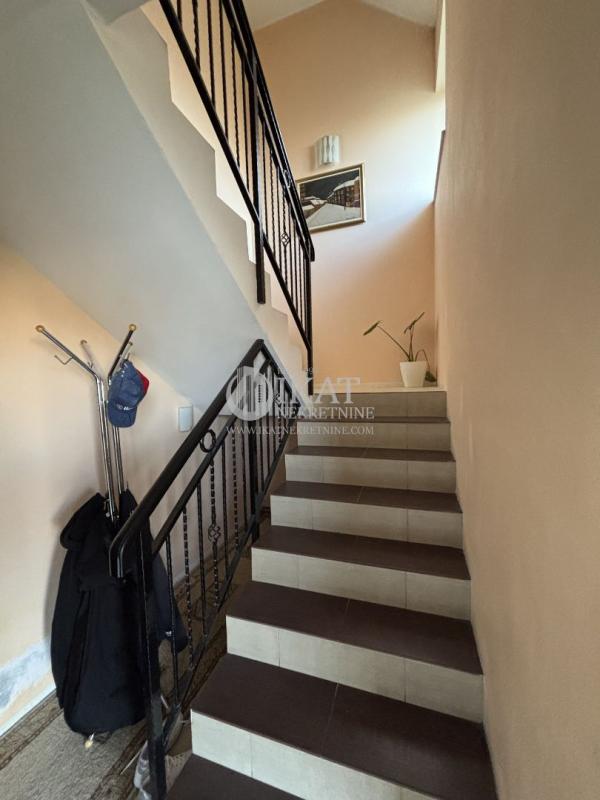 Slika 5 - Drvarske česme, Kuća na prodaju, 224m2, 350.000€