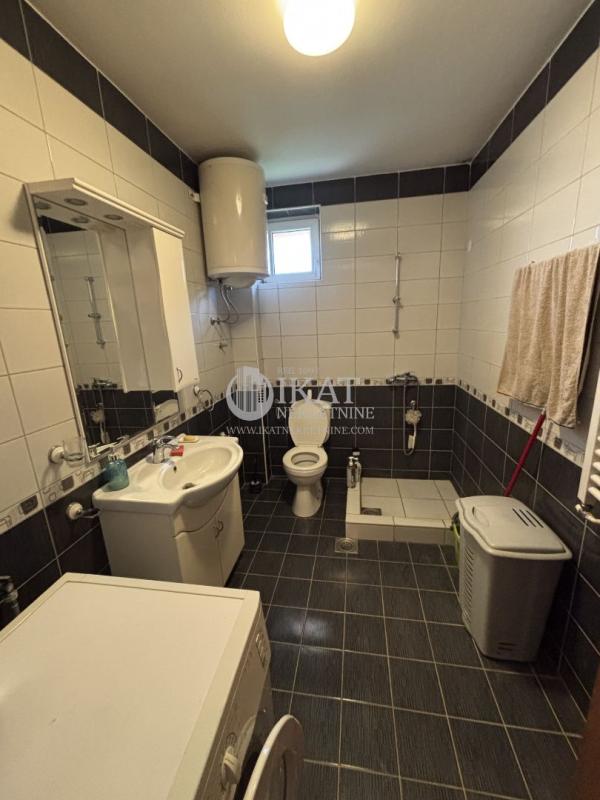 Slika 11 - Drvarske česme, Kuća na prodaju, 224m2, 350.000€