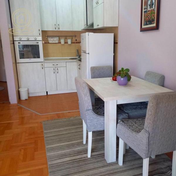 Slika 1 - Dvosoban stan za izdavanje, 48m2, 400€