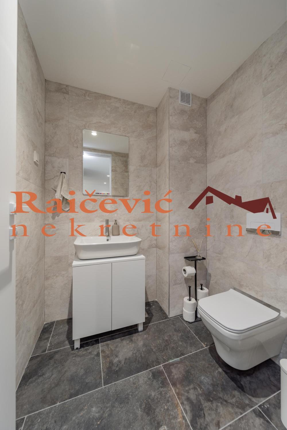 Slika 9 - Jurija Gagarina, Trosoban stan na prodaju, 99m2, 410.000€