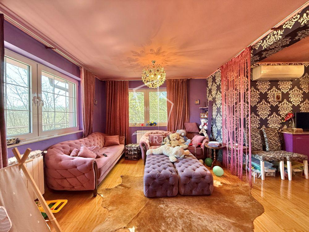 Slika 1 - Moštanička,  Kuća na prodaju, 181m2, 390.000€