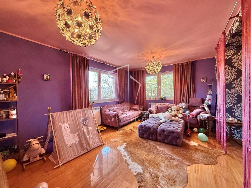 Glavna slika -Moštanička,  Kuća na prodaju, 181m2, 390.000€