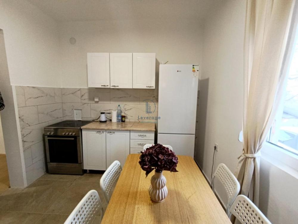 Slika 2 -  Lokal za izdavanje, 95m2, 1.300€