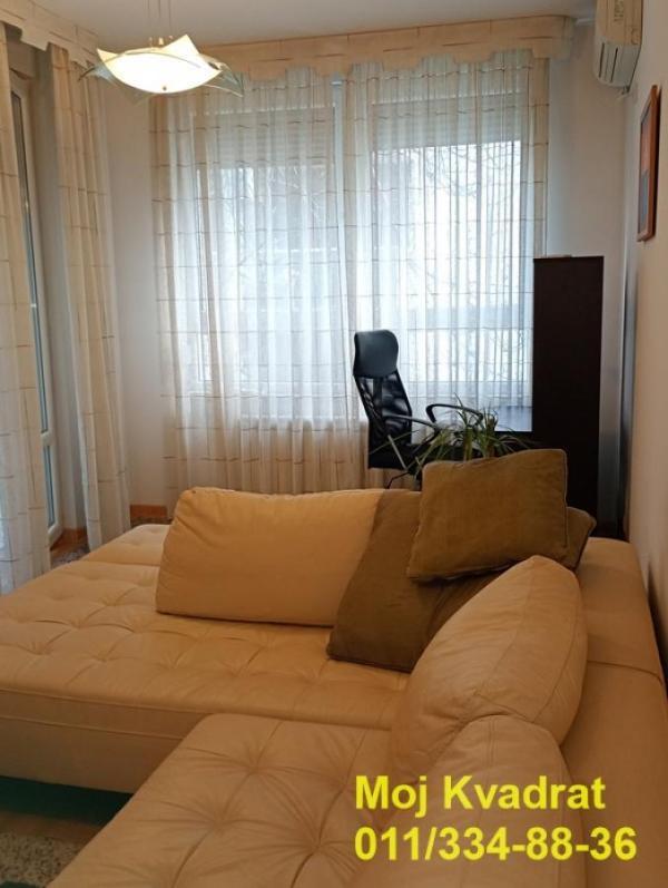 Glavna slika -Dvosoban stan za izdavanje, 55m2, 1.100€