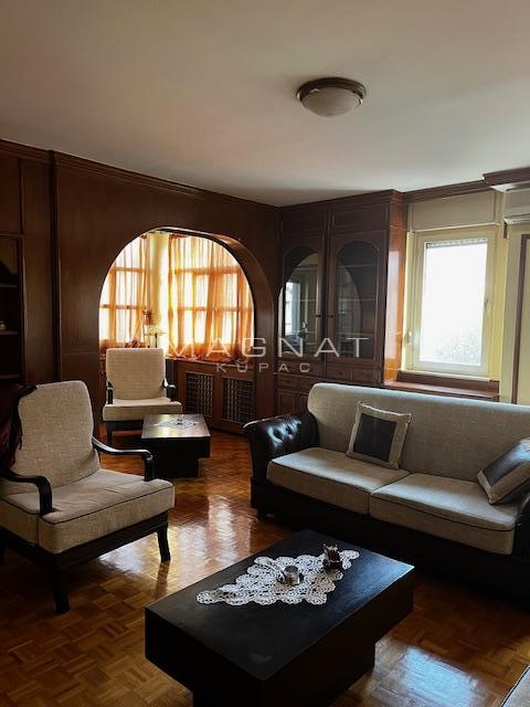 Slika 1 - Kičevska, Četvorosoban stan za izdavanje, 117m2, 1.650€